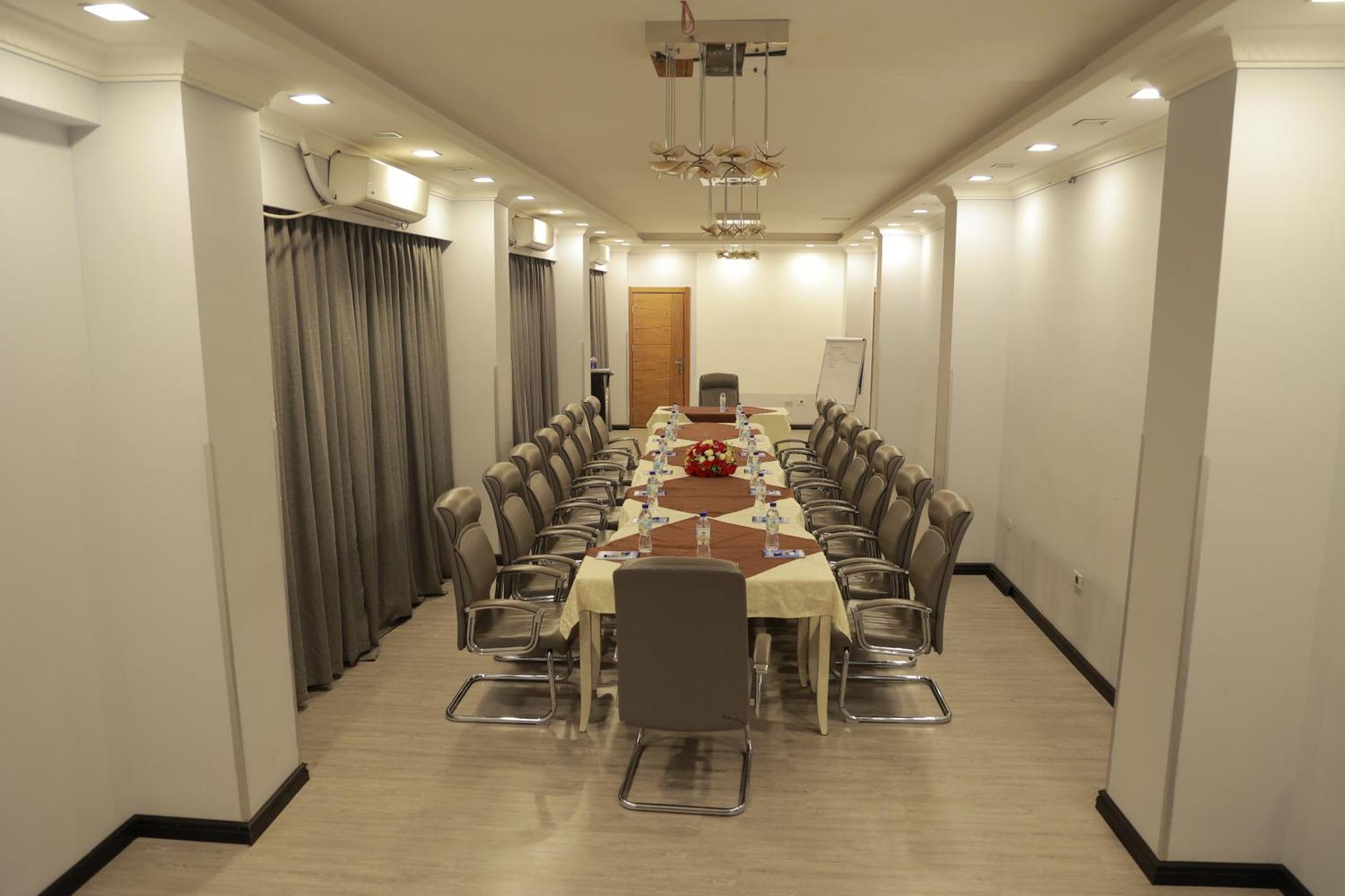 Ambassador Hotel Addis Ababa Bagian luar foto