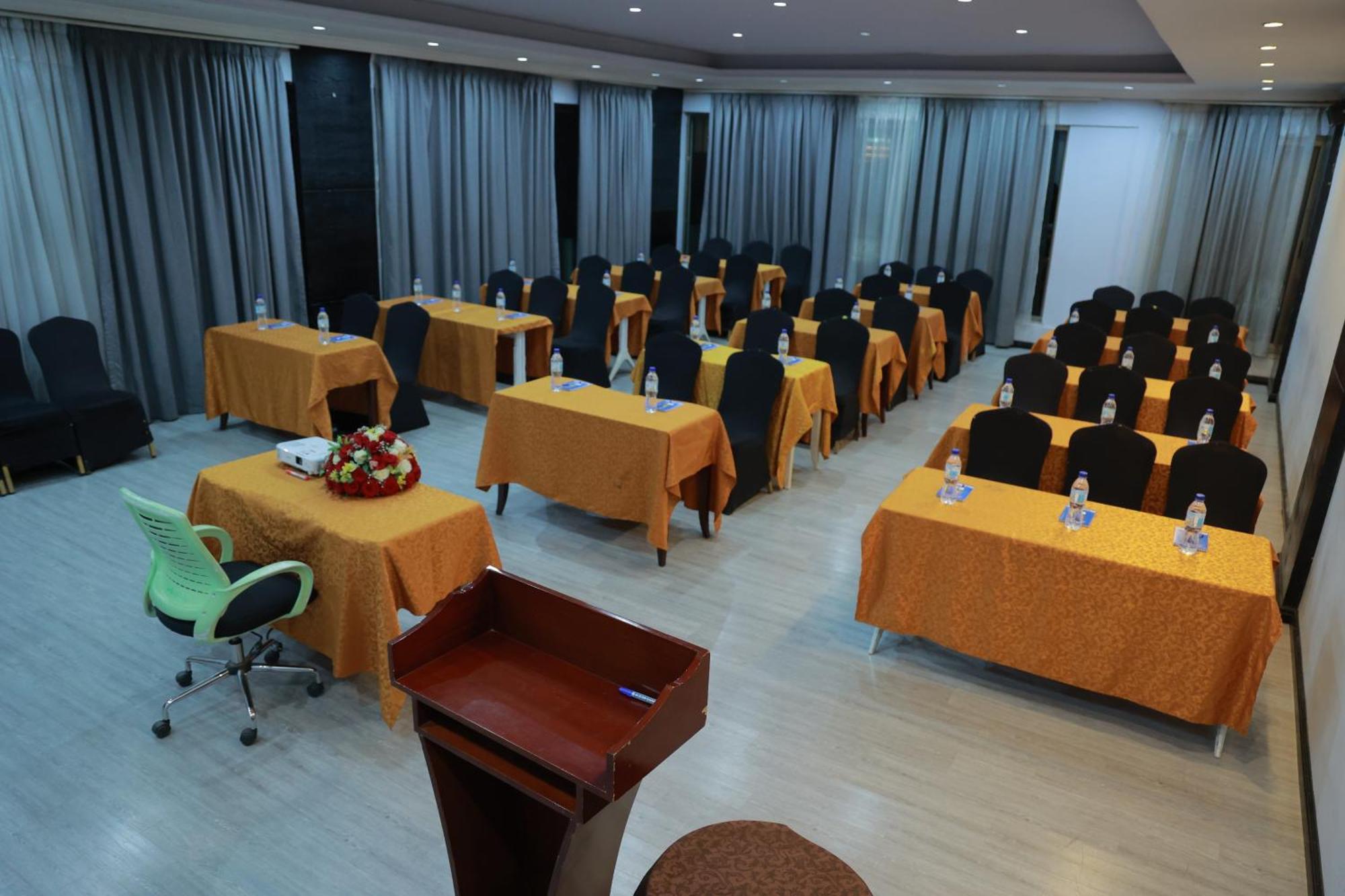 Ambassador Hotel Addis Ababa Bagian luar foto