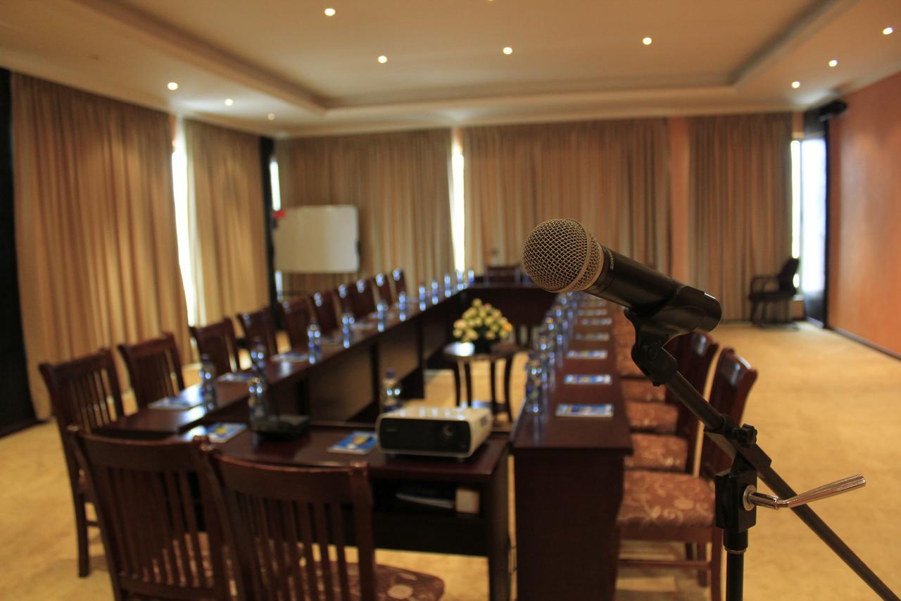 Ambassador Hotel Addis Ababa Bagian luar foto
